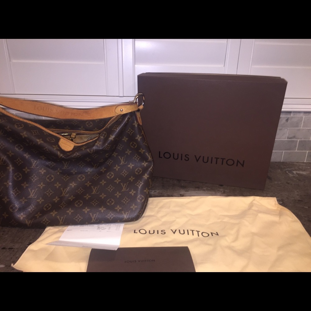 Authentic Louis Vuitton Purse
